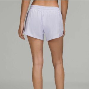 Lululemon Hotty Hot Shorts 4" Size 8 LR Pastel Blue